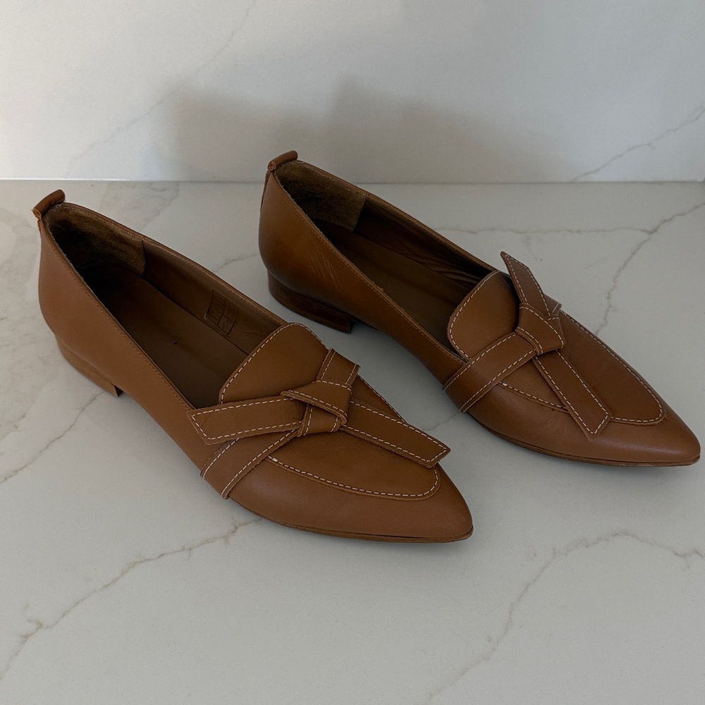 Flattered Tan Leather Flats - Picture 4 of 7